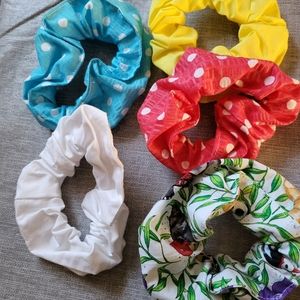 5 hand made hair scrunchies